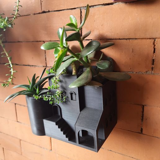 20210702_140443.jpg Arabisches Haus Pflanzer / Topf