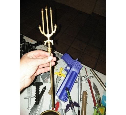 d10405e75827f4e44386043516a9d173_preview_featured.jpg AQUAMANS TRIDENT