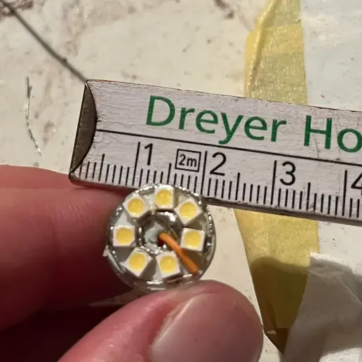 whatsapp-image-2024-07-26-at-033607-1.webp Flutscheinwerfer für RC Modelle / Floodlight for RC Models