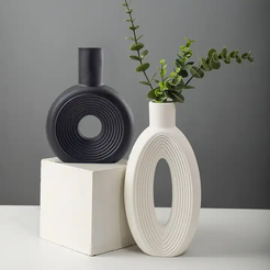 4.png Round  Vase