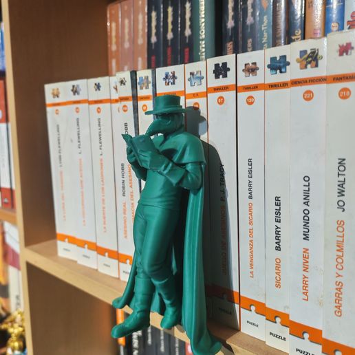 Doctor Plaga Lector — Plague Doctor Shelf Companion / Fantasy Bookshelf STL