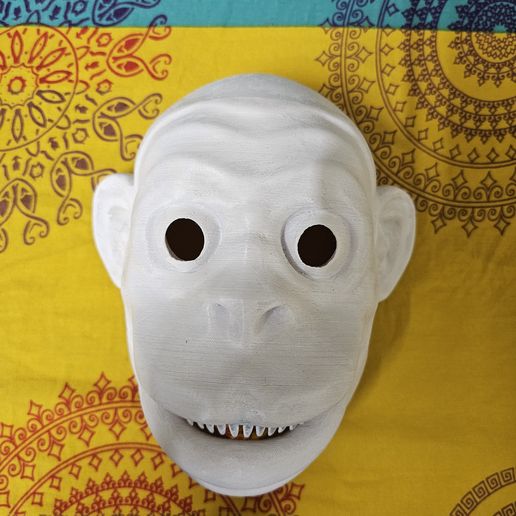 20240915_020220.jpg monkey mask wall hanging