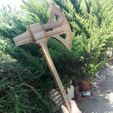 11141689e964b2048efca9c08629ca83_display_large.jpg Skyrim dwarven one hand axe , 3d printable version for cosplay and props