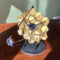 IMG_1497.jpg Fichier STL Horloge du télescope spatial James Webb・Modèle à télécharger et à imprimer en 3D