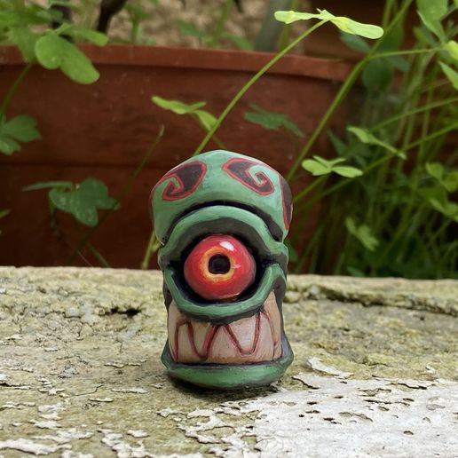 IMG_6908.jpeg Statue Tiki Cyclope