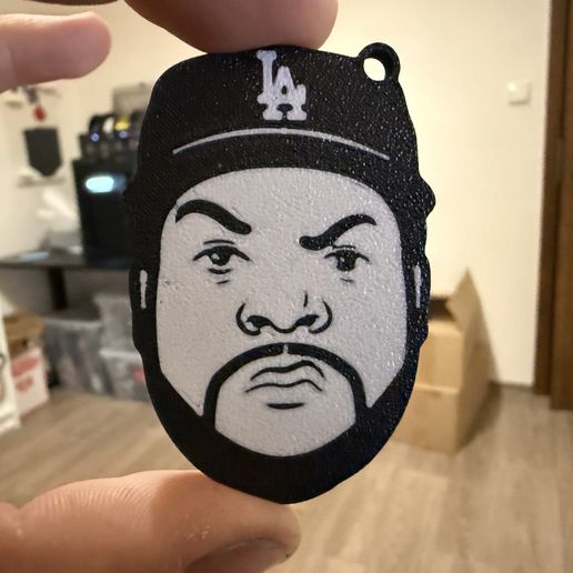 IMG_2626.jpg Ice Cube keychain