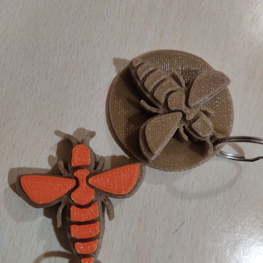 bee key ring 3D model