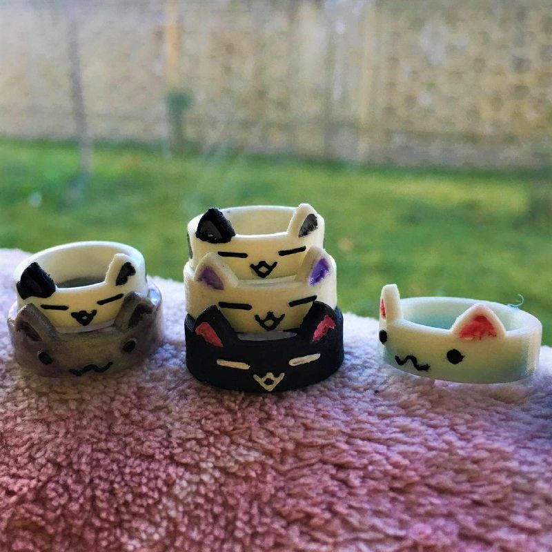photo5893320525051180561.jpg Download STL file cute cat ring • Design to 3D print, guvenonru
