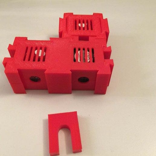 IMG_1263.JPG Modular box for electronic developments