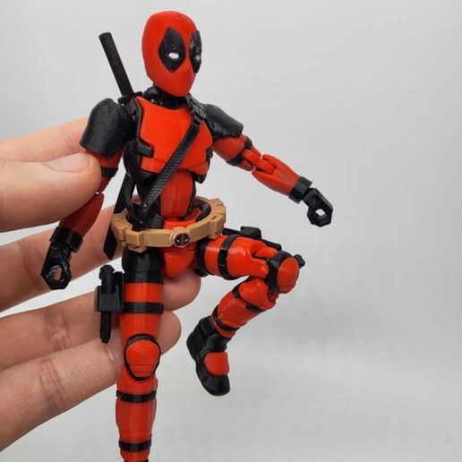 photo_5332468066153521420_y.jpg Dummy Deadpool Figure