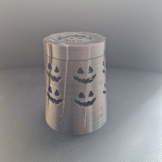 20230923_124329.jpg Lámpara de Halloween