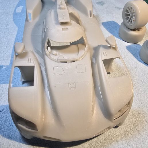 20251210_232735.jpg 2019-2022 IMSA Cadillac DPi 1_24 Scale