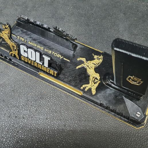 33350c37-f0c4-4b48-a2af-6bf45cc0f72a.jpg Colt Government 1911 Stand V4