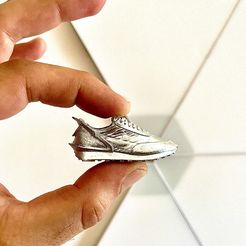 IMG_7392.jpg STL file NIKE Undercover Daybreak・Model to download and 3D print