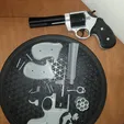 3.webp Revolver 3D modernisé - Montage rapide, entièrement démontable, pas besoin de colle