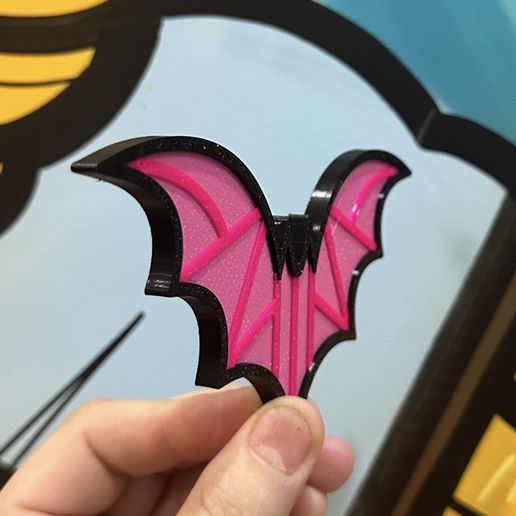 Draculaura bat clearance