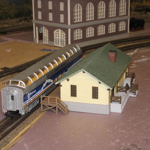 02e504c7b287b09444269efdc56fe7da_display_large.JPG HO Scale Small Town Station