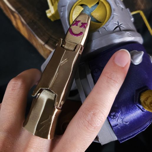 Jinx_finger_web_08_3d_print_3Demon.jpg Jinx finger from Arcane