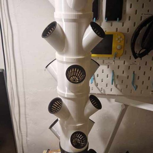 cba444ef-8c6b-455f-9ca9-02cbb73acc6e.jpg Modular Hydroponics Tower