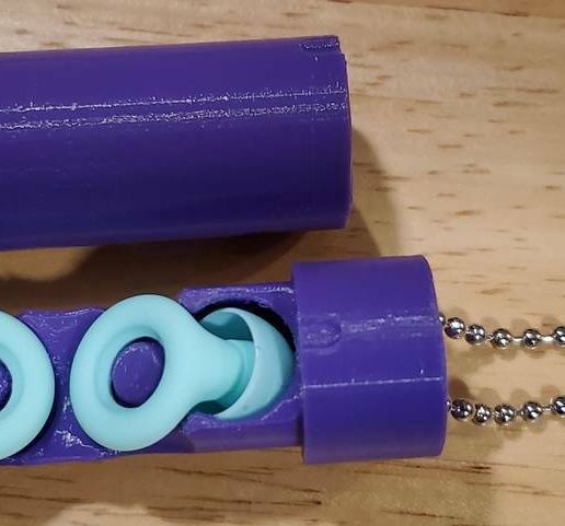 9db8f68a-da63-46de-b909-607b51649633.jpg Loop Quiet Earplugs Keychain Case