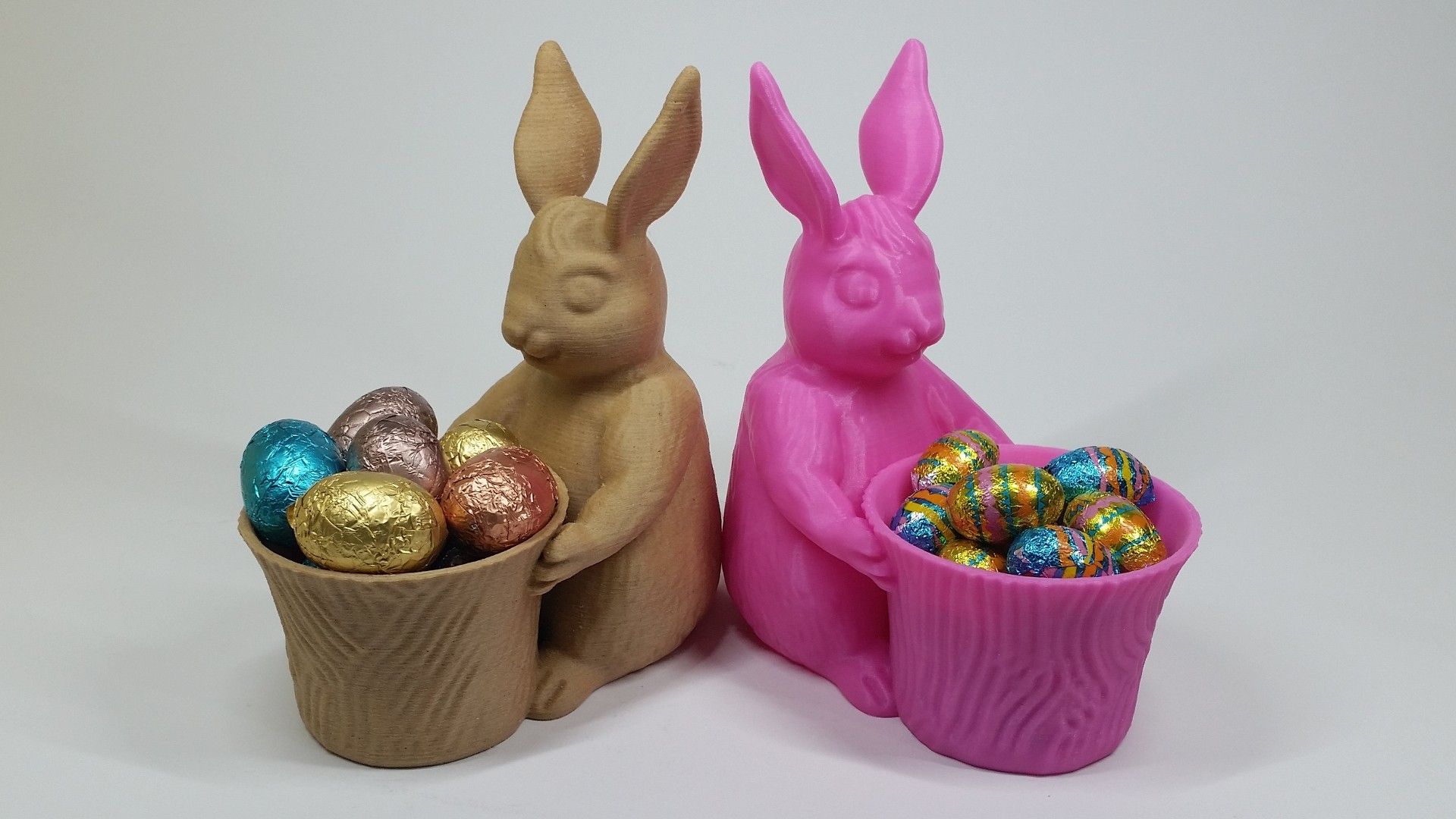 3D Designed in ZBrush - Easter Bunny Themed Pot - YouTube.jpg Télécharger fichier STL gratuit Jouet/pot/plante de Pâques en forme de lapin • Modèle imprimable en 3D, MaxFunkner