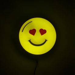 20201208_205650.jpg In love emoticon lamp