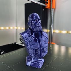 Busto de Thanos de la Guerra del Infinito (fan art)