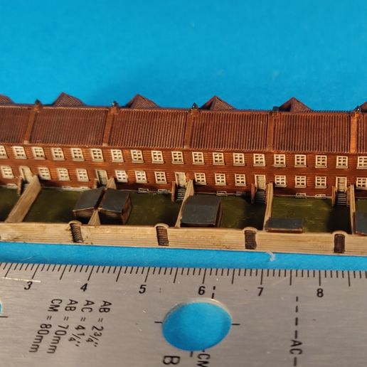IMG_20240910_101254.jpg terraced houses  - 4 models for small scale wg and t-scale trains