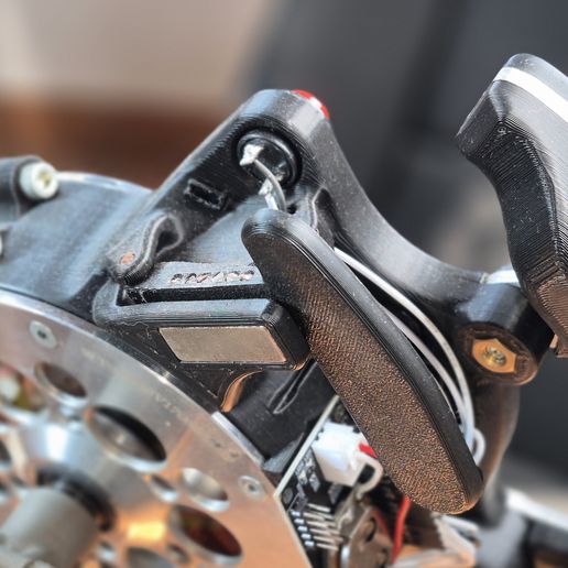 20251017_144722.jpg Volante Force Feedback Direct Drive de Hoverboard | DAZ-racing