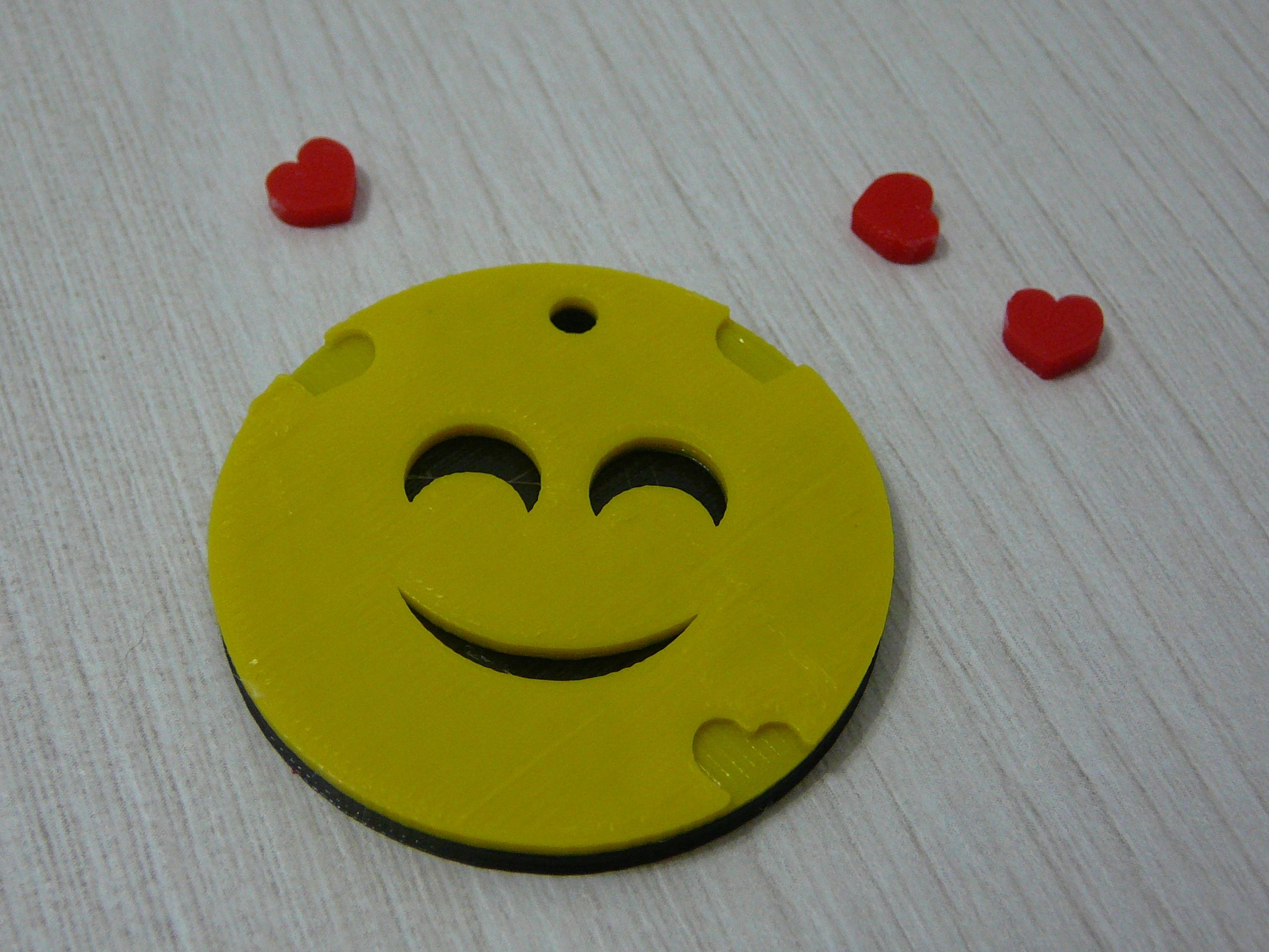 P1090526.JPG Free STL file locksmith - Chaveiro - keychain - smile・3D print model to download, fabiomingori