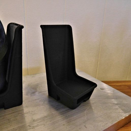 DSCN0783.JPG Funkey AS350 1/8-scale accessories.