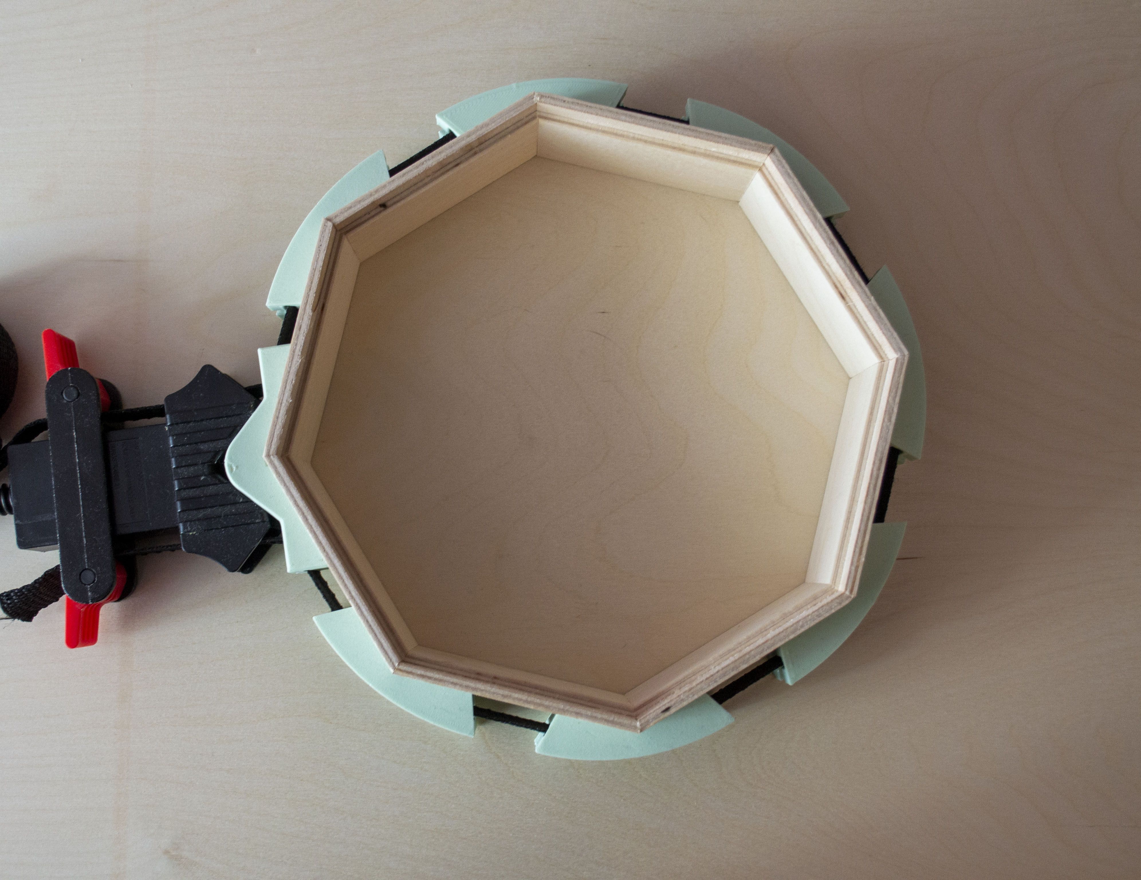 Download STL file Strap clamp octagon & hexagon corner braces • 3D