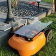2.jpg Robot lawn mower garage V2