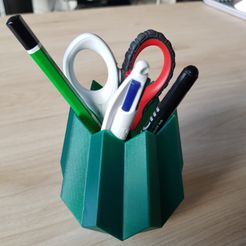 20231128_095750.jpg Pot à crayons 2