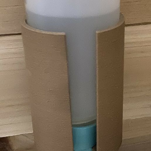 Drinking bottle holder for rodents