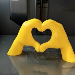 5FAD5B3B-C3E3-4272-B2D4-5C00A4F265DC.jpg STL file Emoji Hand 🫶 Heart Hands・3D printing model to download