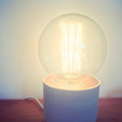 D-Light: lámpara de mesa