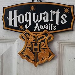 1000009525.jpg Hogwarts sign