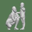 DOWNSIZEMINIS_motheranddaughter126a.jpg MOTHER AND DAUGTHER FOR DIORAMA PEOPLE CHARACTER
