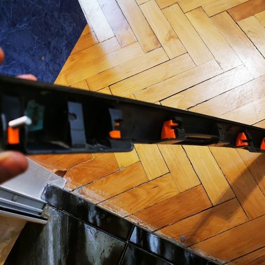 Toyota Avensis T25 molding, repair kit.