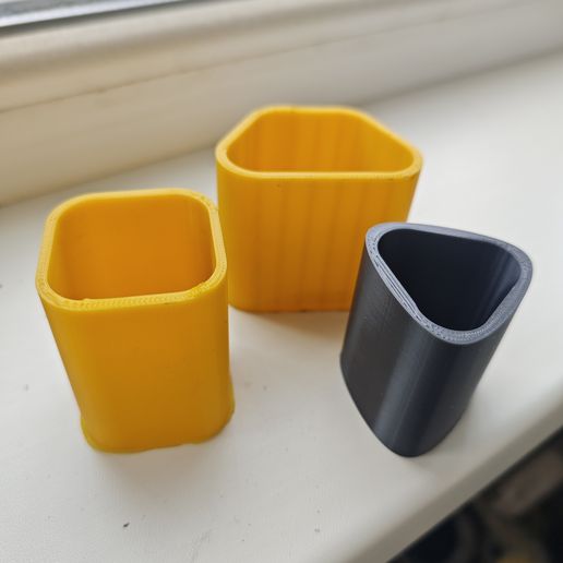 0-02-05-ef3daad0375a2ac0a96eabb46c001e365a34fce1a3dd49e598cb55a632fcc6bb_2cc4012ccb31ec4c.jpg Supports pour batteries 18650