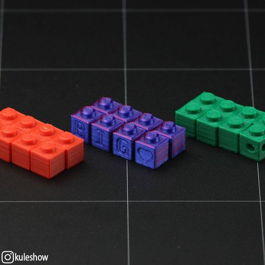 IMG_6333.jpg Flexy Brick keychain 🧱