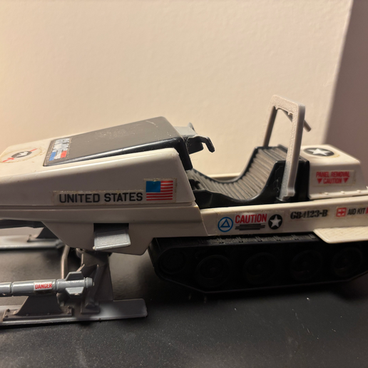 GI Joe 1983 Polar Battle Bear Roll Bar