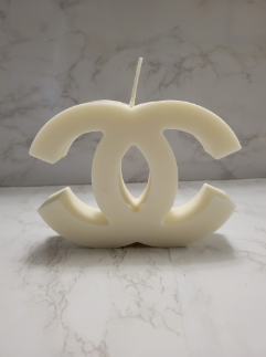 Chanel-Kerzenform