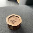 IMG_7973.jpg Boîte à alliances – Un écrin hexagonal pour un amour qui tourne rond