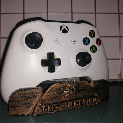 witcher2.png Base para control xbox THE WITCHER