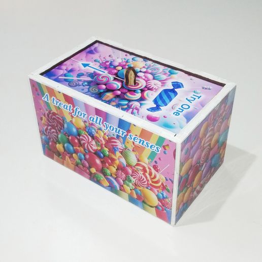 Caja-broma-04.jpg Surprise box, joke box