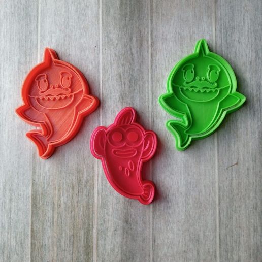 BABY SHARK GRANDPARENTS PEXIE KIT X3 COOKIE CUTTERS 3D model