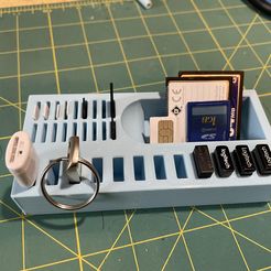 box.jpg STL-Datei USB/SD-Karten-Halter・3D-Drucker-Vorlage zum herunterladen