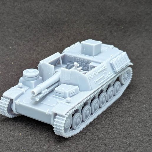 Sturmpanzer-II-Bison,-3.jpg Sturmpanzer II Bison (15cm sIG 33 auf Panzer II) (Germany, WW2)
